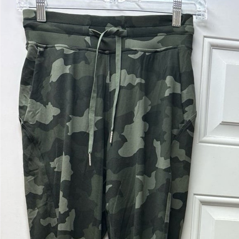 Lululemon Ready to Rulu Joggers